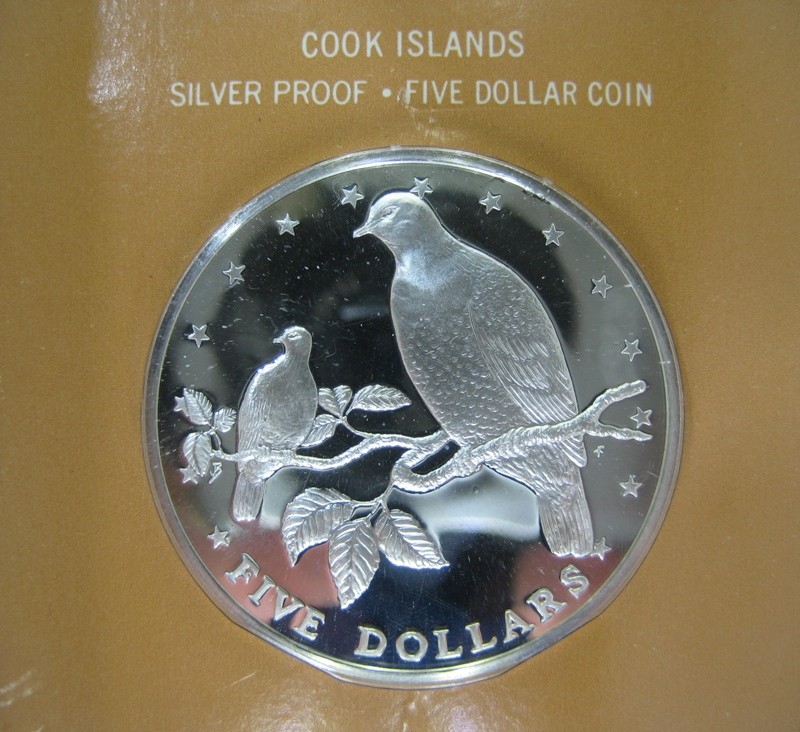 Острова Кука 5 долларов 1979 г  «Раротонганы - фруктовые голуби»  Proof  Серебро!    