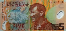 Новая Зеландия 5 долларов 2014 г «первый покоритель Эвереста Эдмунд Хиллари»  UNC пластик 