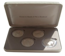 Новая Зеландия 4 монеты (1 доллар) 1989  Игры Содружества Proof  В подарочной коробке